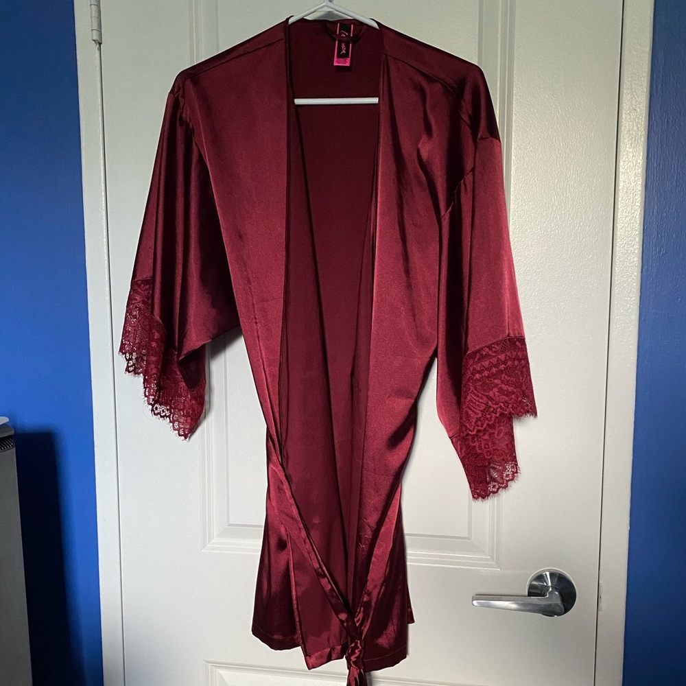 🖤3/$35🖤 LA SENZA silk satin robe